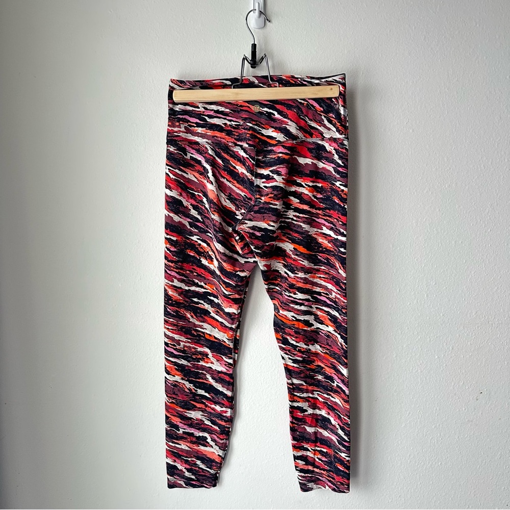 Lululemon Athletica// Lunar New Year Align High Rise Pants size 8